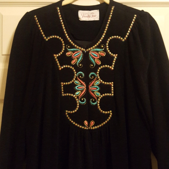 Beautiful, elegant, lightweight, full-length Vanity Fair robe - Picture 1 of 9
